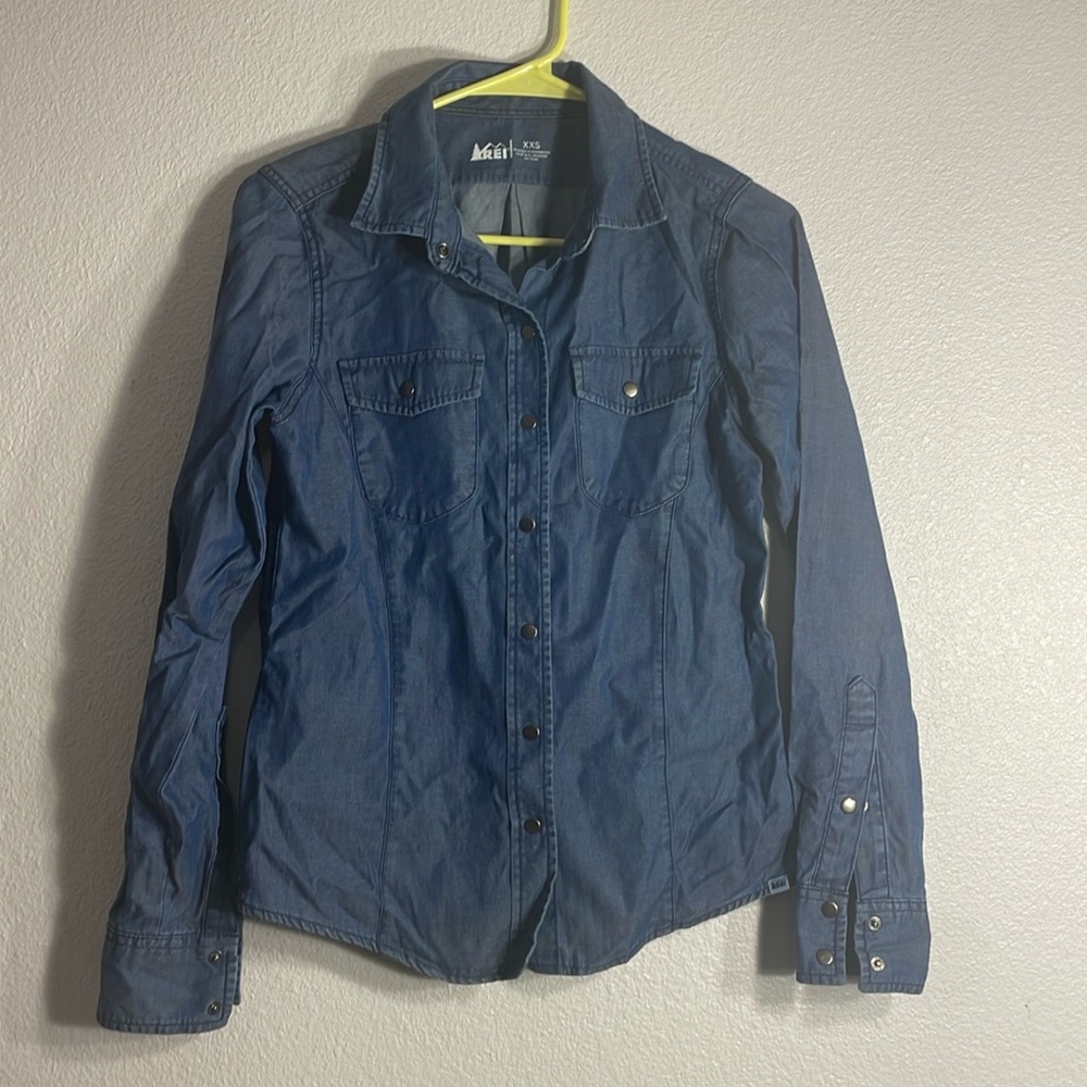 REI Women’s Jean Shirt size XXS